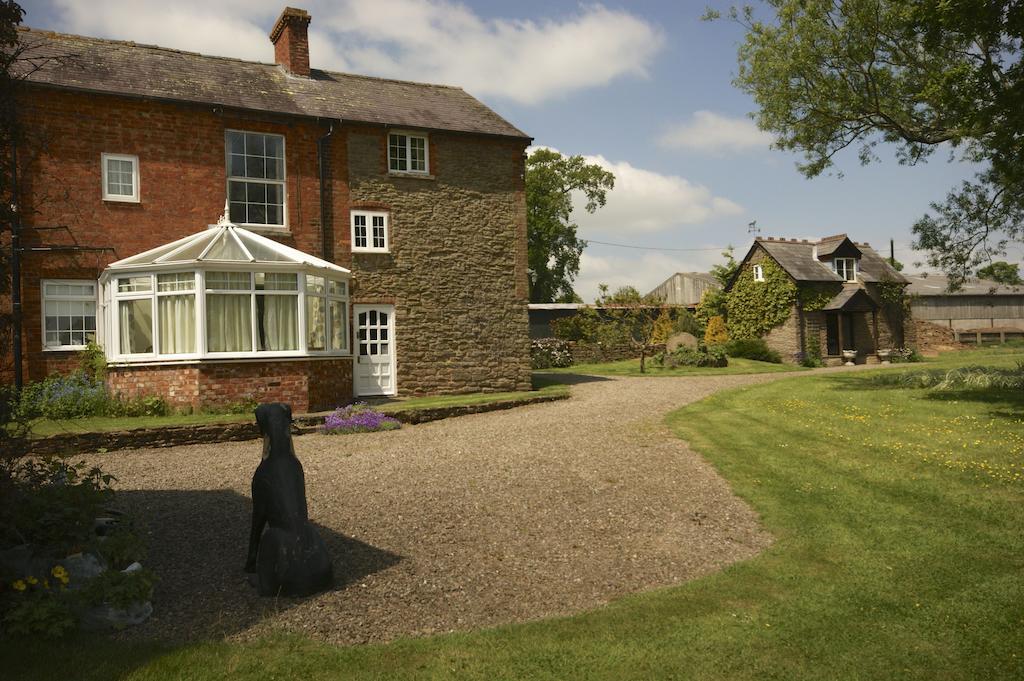 Hills Farm Bed & Breakfast Leominster Ngoại thất bức ảnh